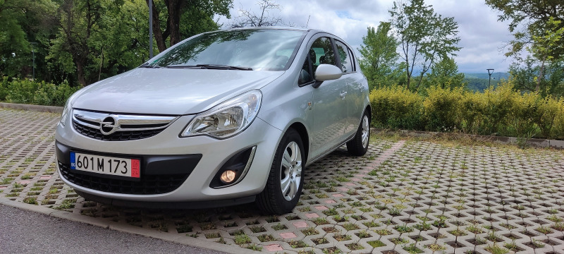 Opel Corsa 1.4i satellite , снимка 2 - Автомобили и джипове - 46278401