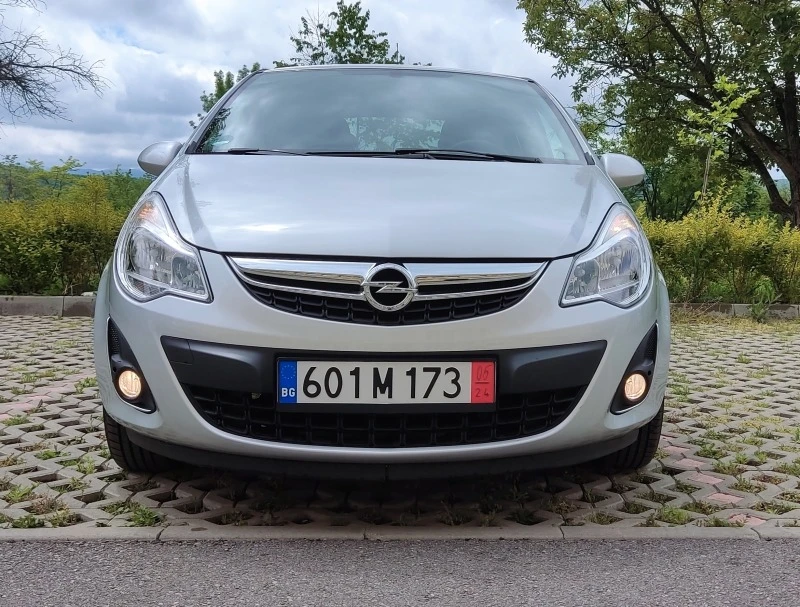 Opel Corsa 1.4i satellite , снимка 1 - Автомобили и джипове - 46898049