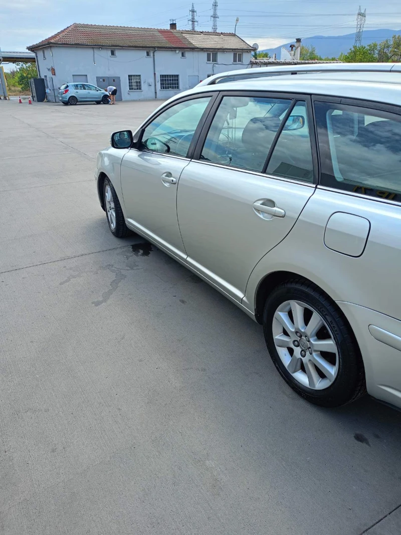 Toyota Avensis d4d, снимка 3 - Автомобили и джипове - 48221990