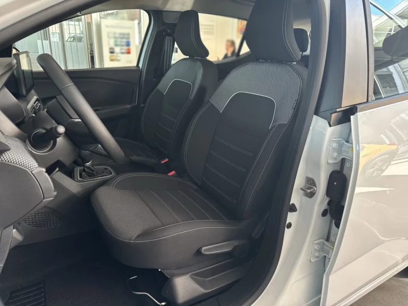 Dacia Sandero НОВ!/SCe65/67HP/ESSENTIAL/ACC/ISOFIX/LED/276g, снимка 8 - Автомобили и джипове - 51606641