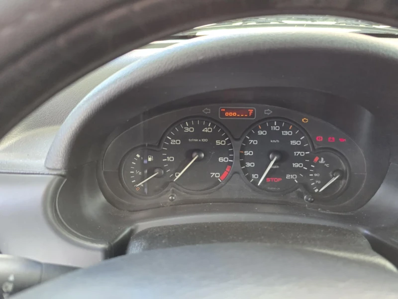 Peugeot Partner, снимка 6 - Автомобили и джипове - 53084950