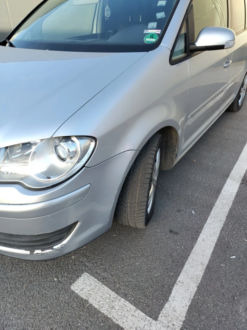 VW Touran, снимка 6 - Автомобили и джипове - 52432199