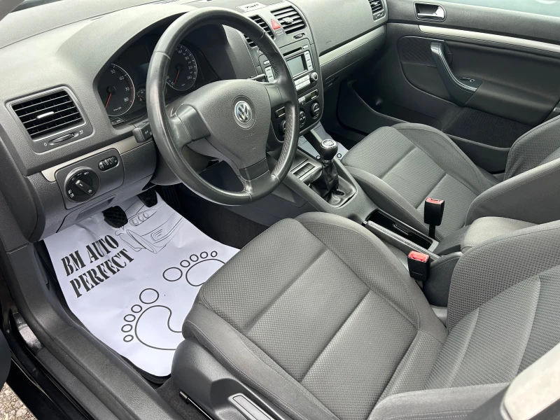 VW Golf 1.6, снимка 9 - Автомобили и джипове - 52693764