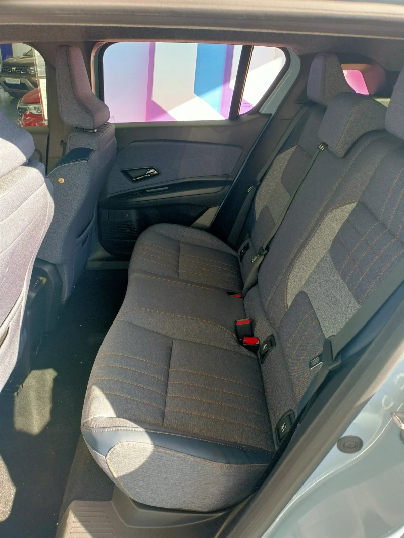 Renault 4 2999Евро за получаване, EV150 52kWh - Чисто нов!, снимка 11 - Автомобили и джипове - 53072900