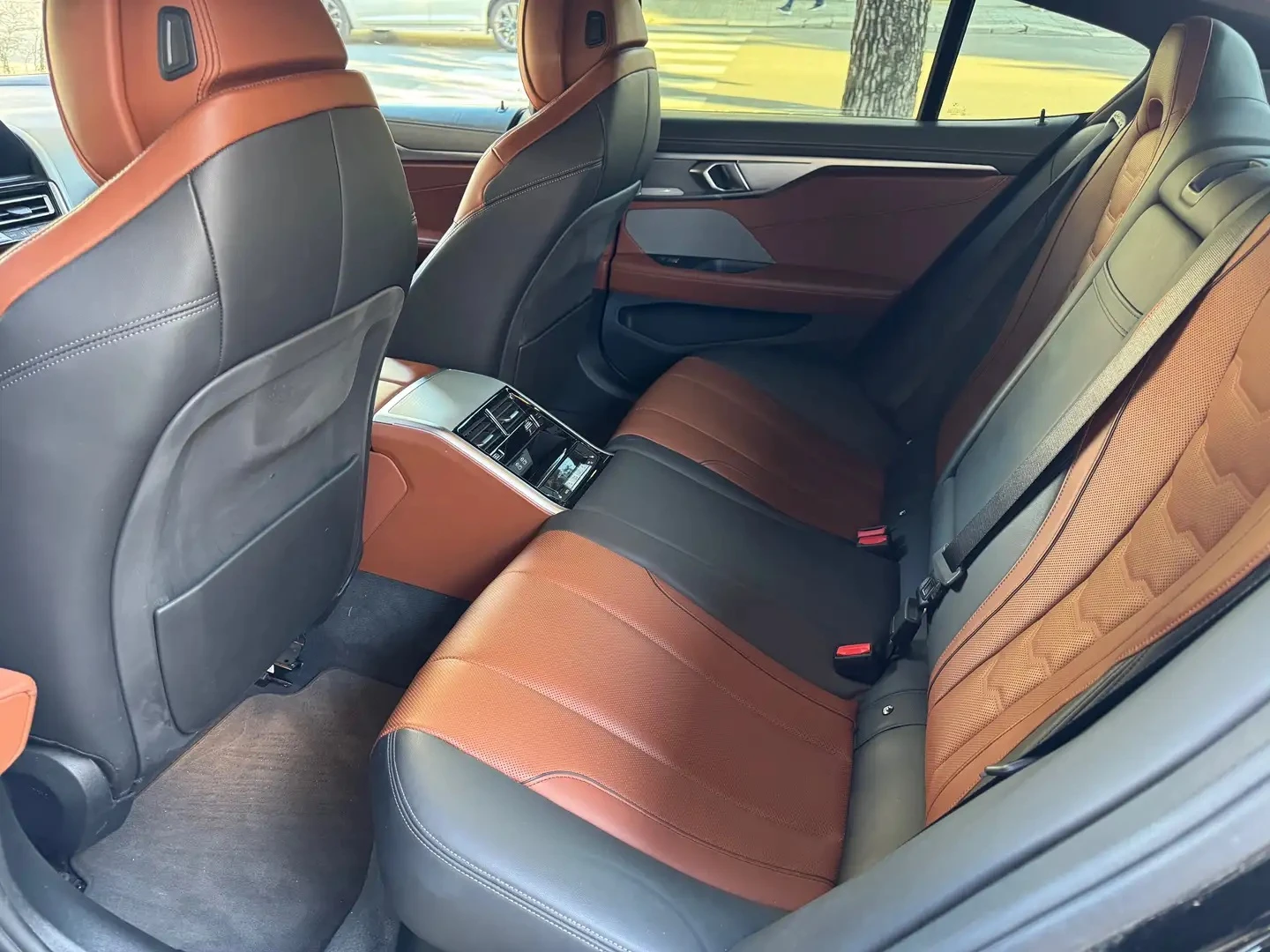 BMW 840 d GranCoupe xDrive M-Pack - изображение 8