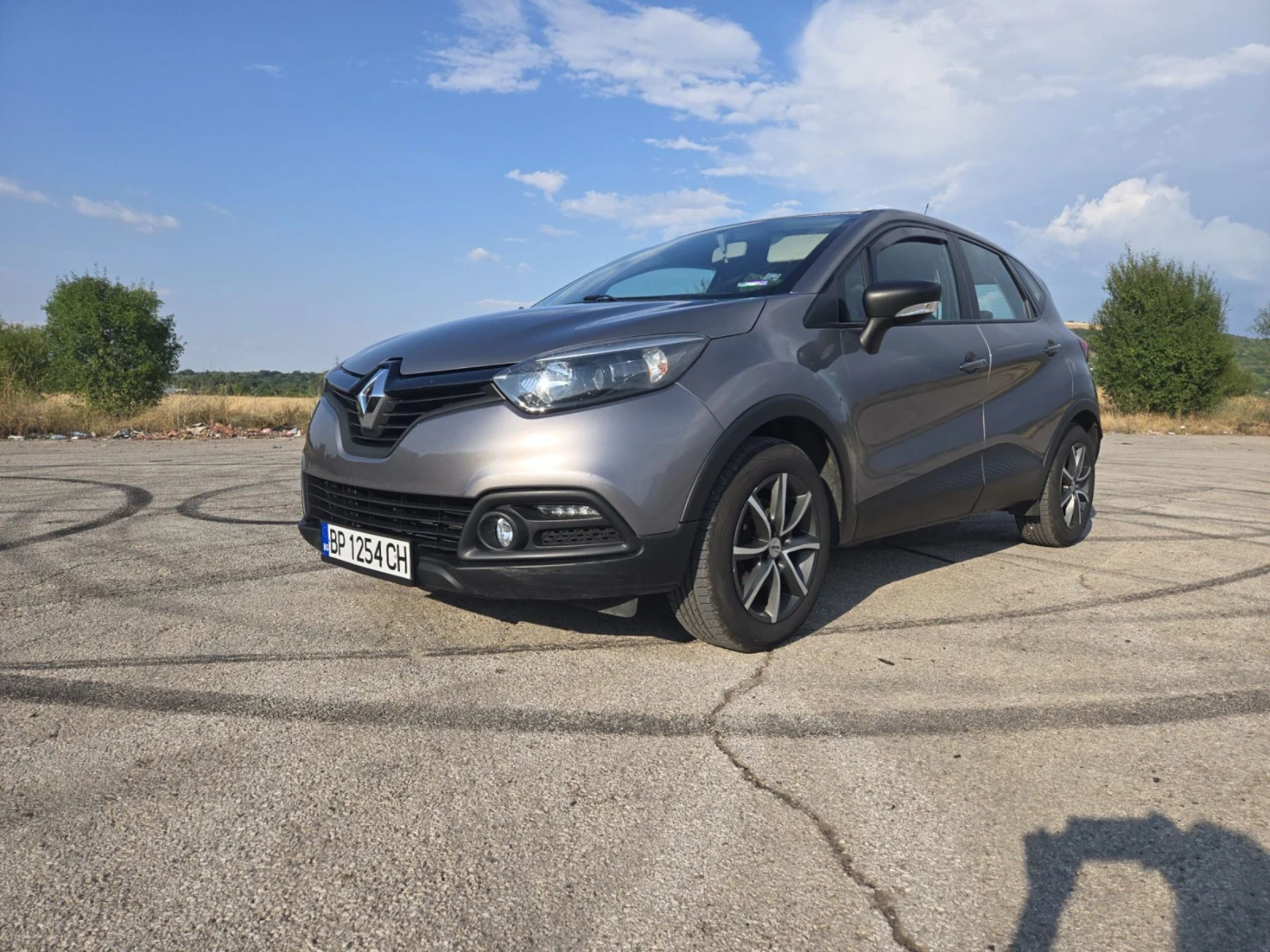 Renault Captur 1.5 - изображение 2