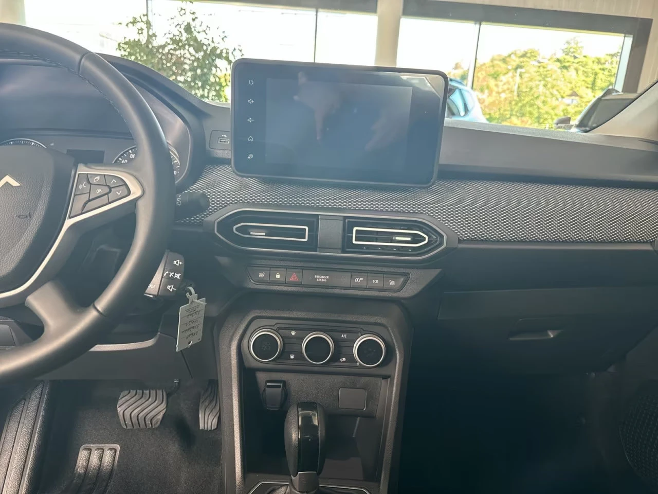 Dacia Sandero !/SCe65/67HP/ESSENTIAL/ACC/ISOFIX/LED/276g | Mobile.bg   11