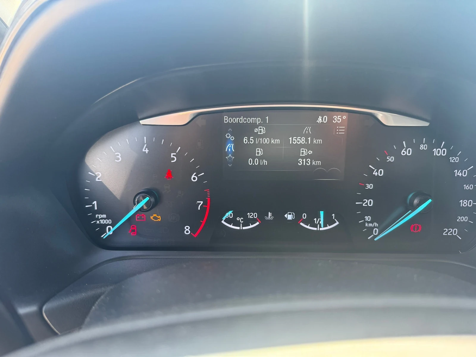 Ford Fiesta 1.0 T titanium evro 6  - изображение 8