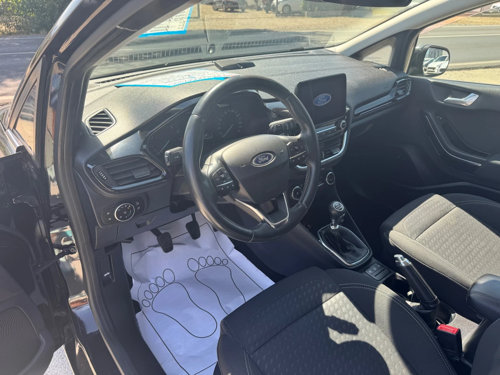 Ford Fiesta 1.0 T titanium evro 6  - изображение 7