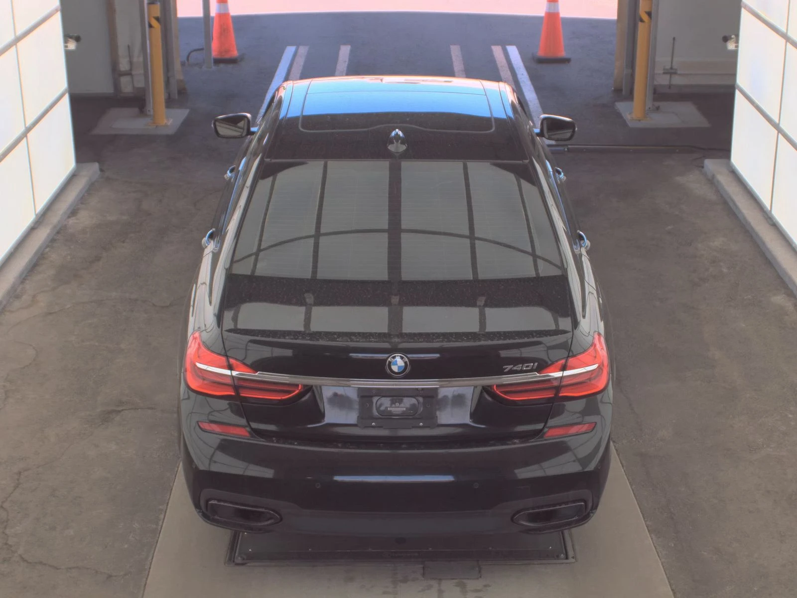 BMW 740 i ///M  !!! HARMAN/KARDON /360/ | Mobile.bg   5