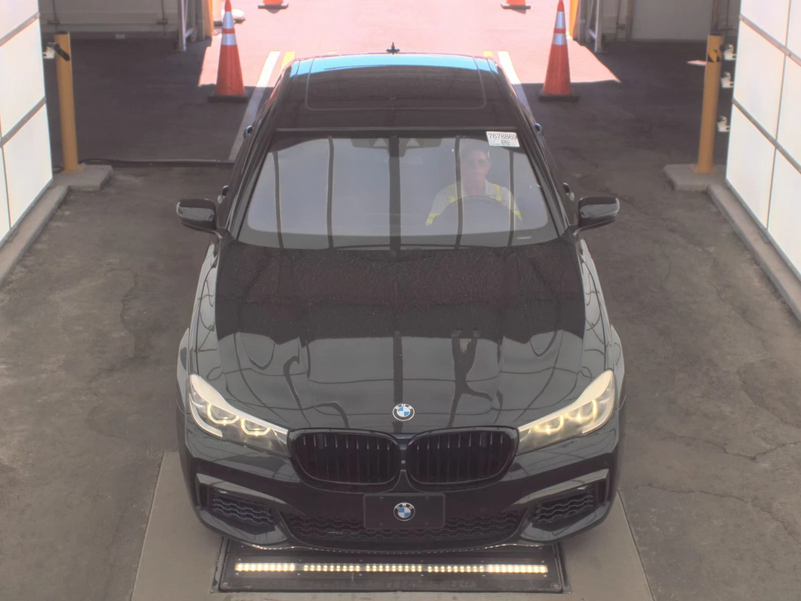 BMW 740 i ///M  !!! HARMAN/KARDON /360/ | Mobile.bg   2