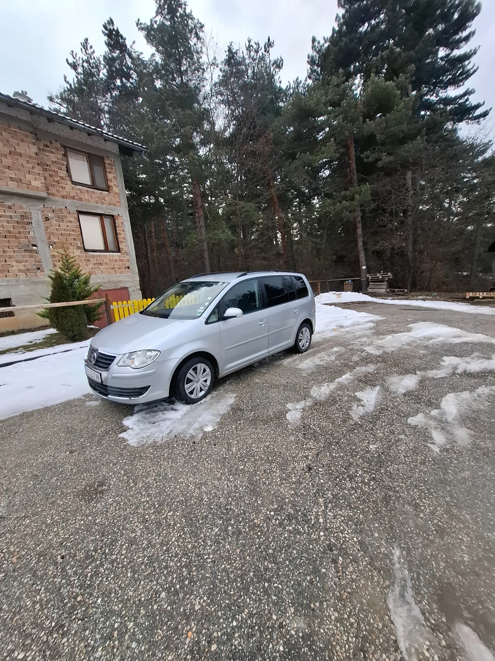 VW Touran  - изображение 5