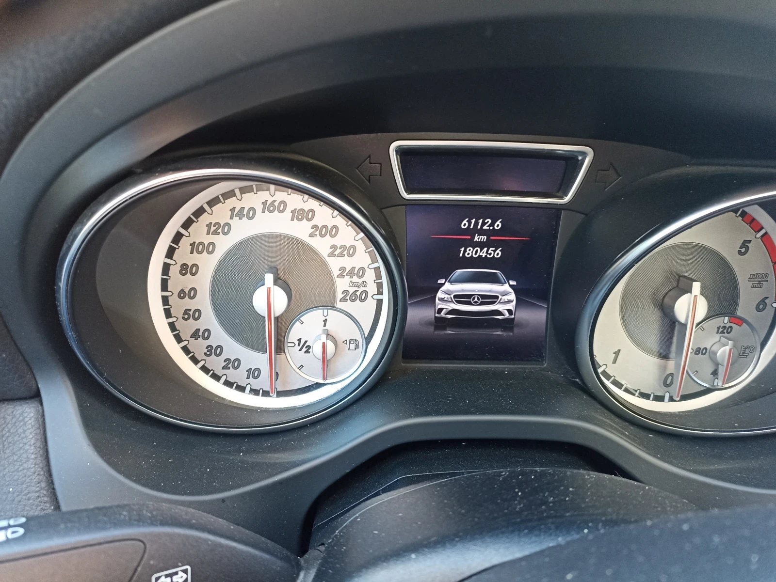 Mercedes-Benz CLA 220 2.2 cdi, 7-G, 180 000 км !!! - изображение 8