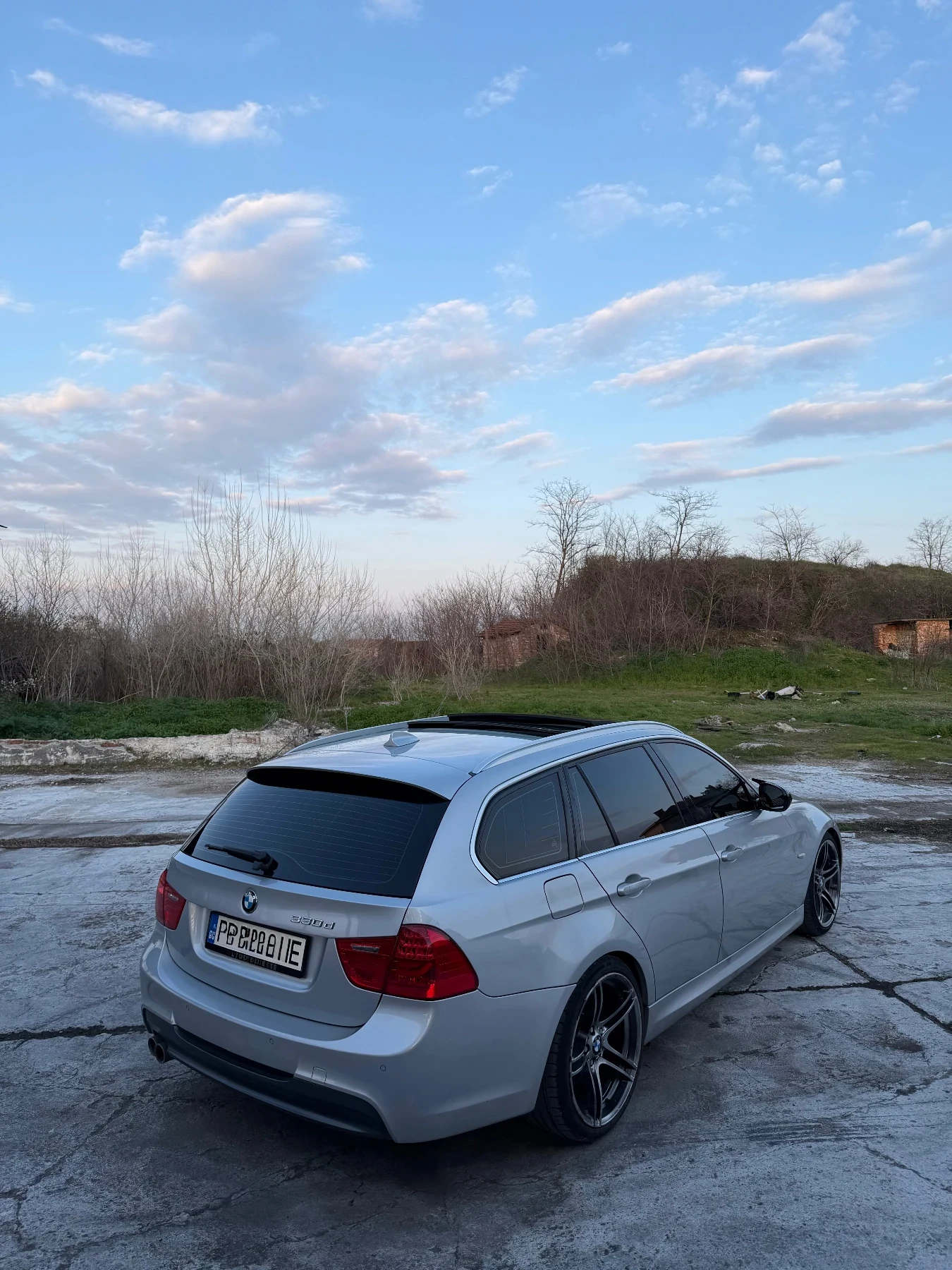 BMW 330 Full , снимка 3 - Автомобили и джипове - 53728932