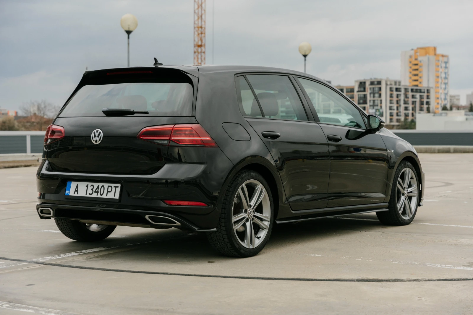 VW Golf R-Line, снимка 8 - Автомобили и джипове - 54056142