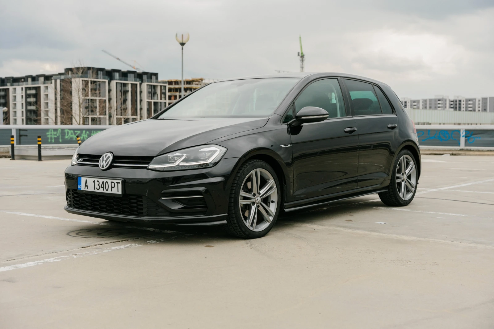 VW Golf R-Line, снимка 2 - Автомобили и джипове - 54056142