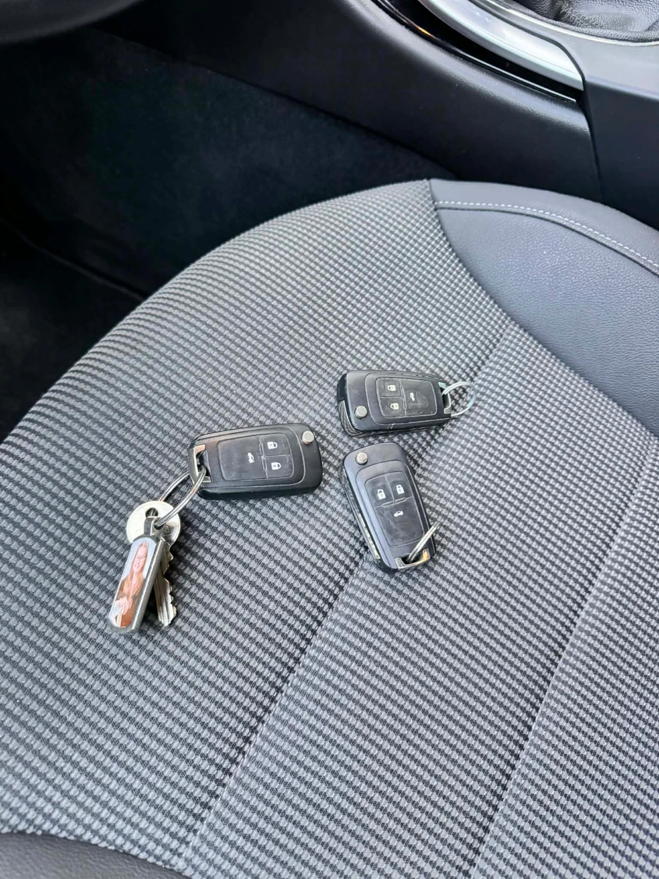 Opel Insignia, снимка 3 - Автомобили и джипове - 54070999