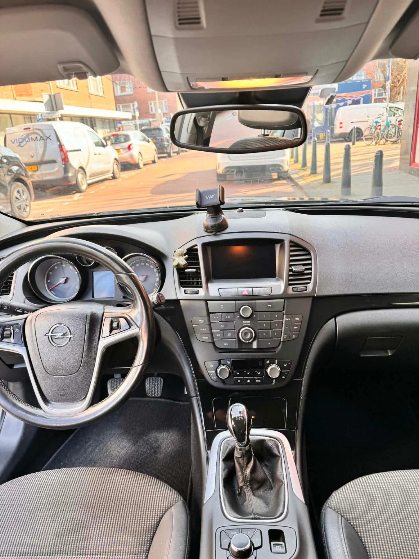 Opel Insignia, снимка 4 - Автомобили и джипове - 54070999