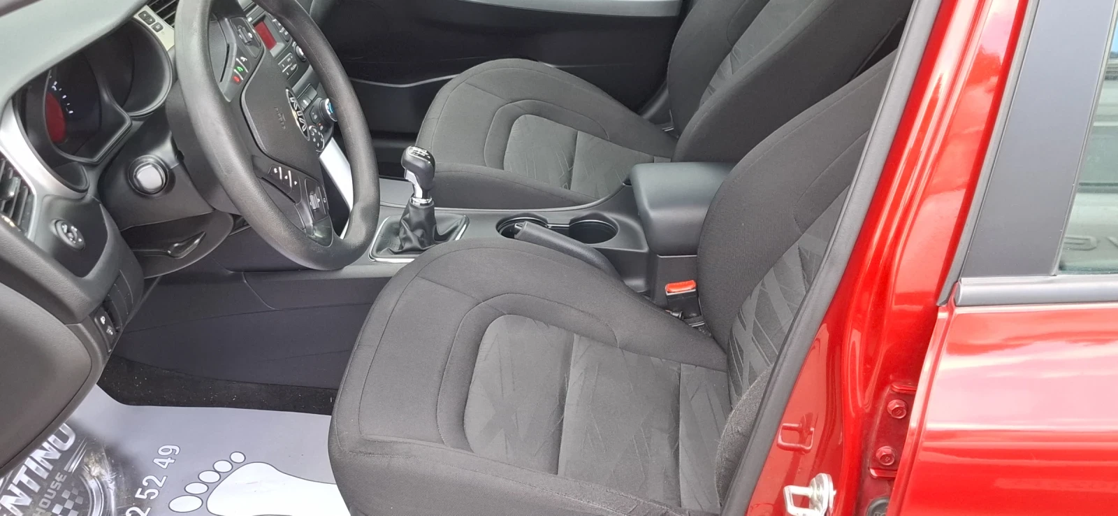 Kia Ceed 1.4 crdi 90kc 2013 Бордо, снимка 8 - Автомобили и джипове - 54167417