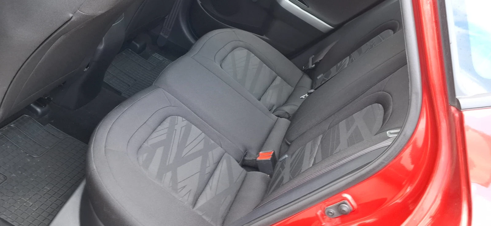 Kia Ceed 1.4 crdi 90kc 2013 Бордо, снимка 11 - Автомобили и джипове - 54167417