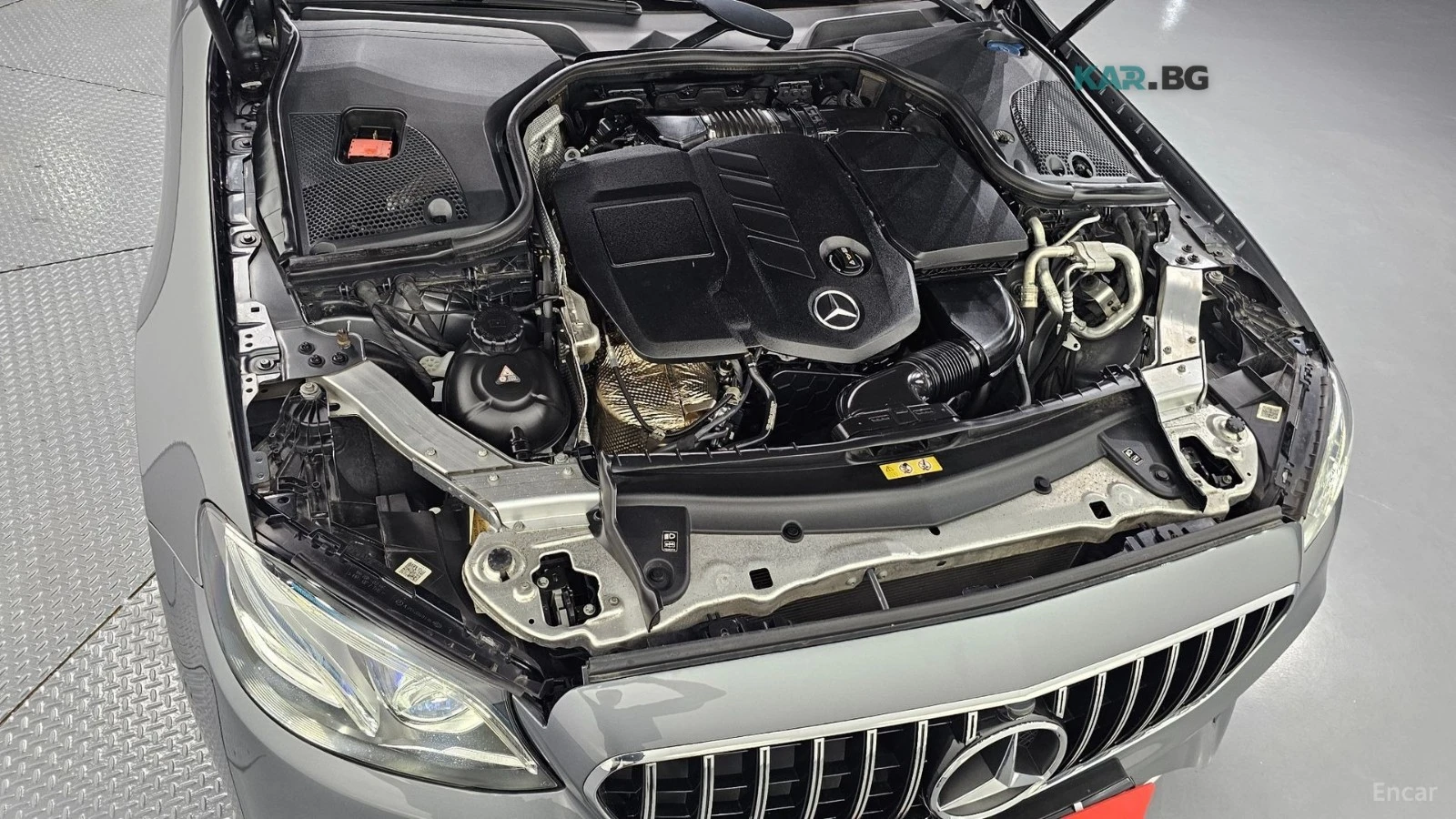 Mercedes-Benz E 220 AMG* DIGITAL* КАМЕРА* ПАНОРАМА* ПАМЕТ* , снимка 6 - Автомобили и джипове - 54792863
