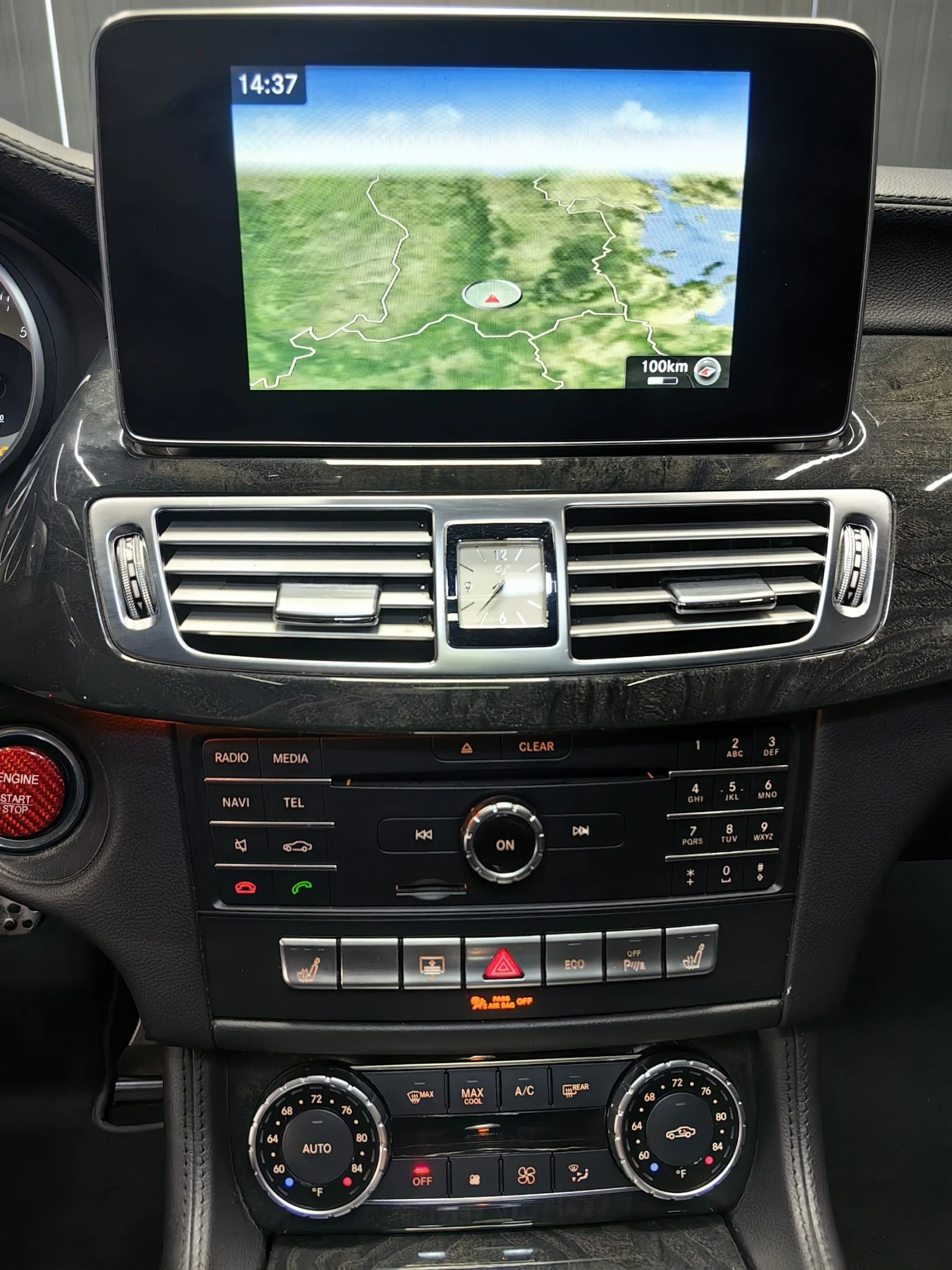 Mercedes-Benz CLS 400 4-MATIC* СМЕНЕНИ ВЕРИГИ* AMG PACK* MEMORY* 360* , снимка 9 - Автомобили и джипове - 55235111