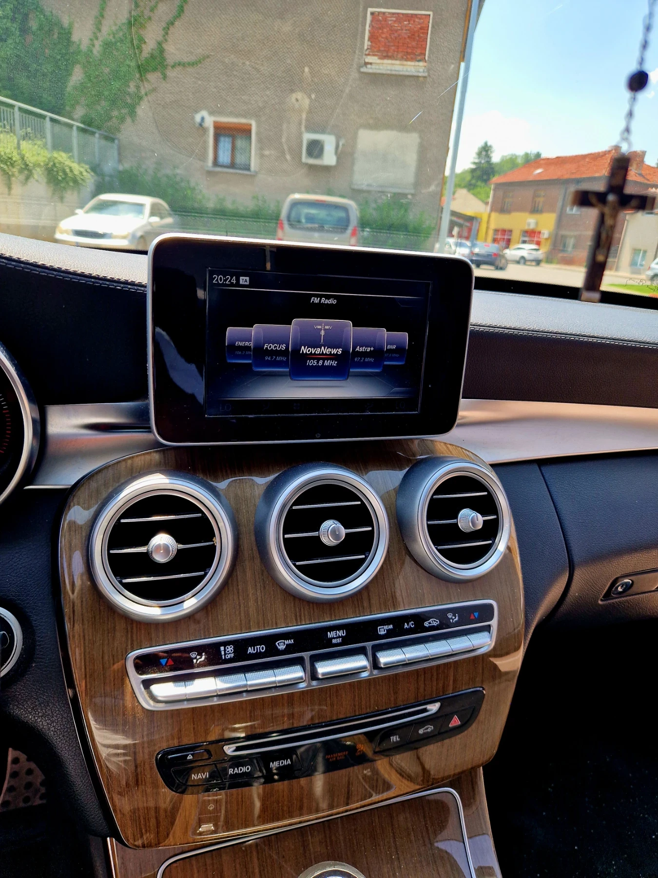 Mercedes-Benz C 200, снимка 7 - Автомобили и джипове - 55331760
