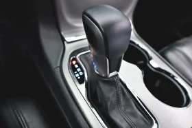 Jeep Grand cherokee 3.6 LIMITED* ПОДГРЕВ* ОБДУХВАНЕ* PANORAMA* КАМЕРА*, снимка 9