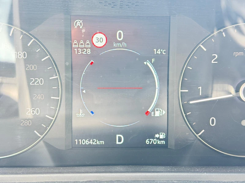 Land Rover Range Rover Velar TDI240, снимка 10 - Автомобили и джипове - 50287596