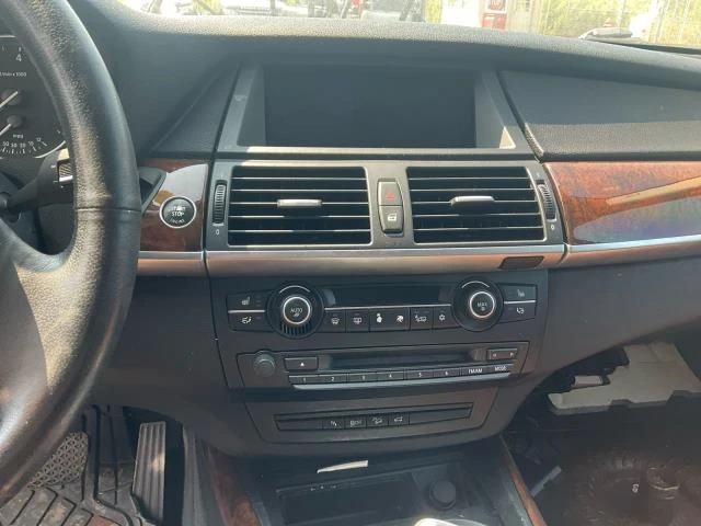 BMW X5  xDrive35i Premium, снимка 8 - Автомобили и джипове - 47104024