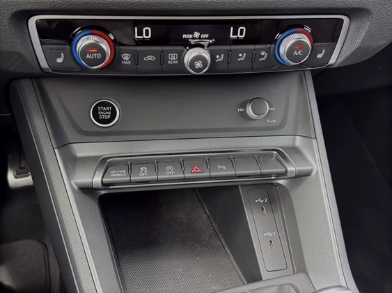 Audi Q3 Sportback 40 TDI Quattro = S-line = Гаранция - изображение 8
