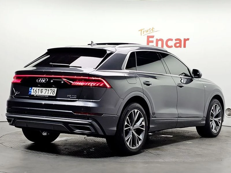 Audi Q8 50 TDI Quattro Premium| 286к.с.| ВКЛ.ТЕХНОТЕСТ, снимка 2 - Автомобили и джипове - 55517566