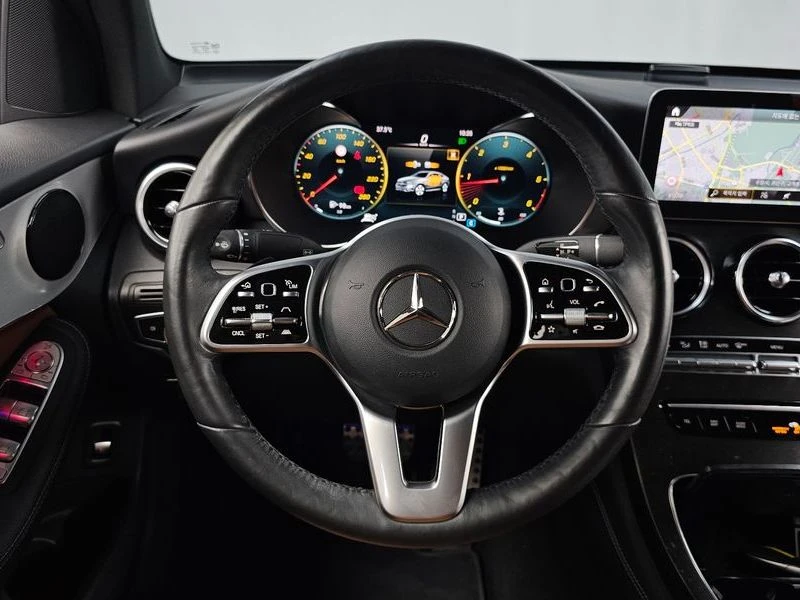Mercedes-Benz GLC GLC220 d 4MATIC Coupe| 170к.с.| ВКЛ.ТЕХНОТЕСТ, снимка 13 - Автомобили и джипове - 55641908