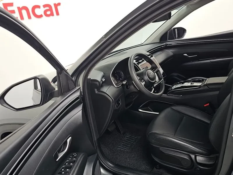 Hyundai Tucson 2.0 2WD MODERN, снимка 9 - Автомобили и джипове - 55843466