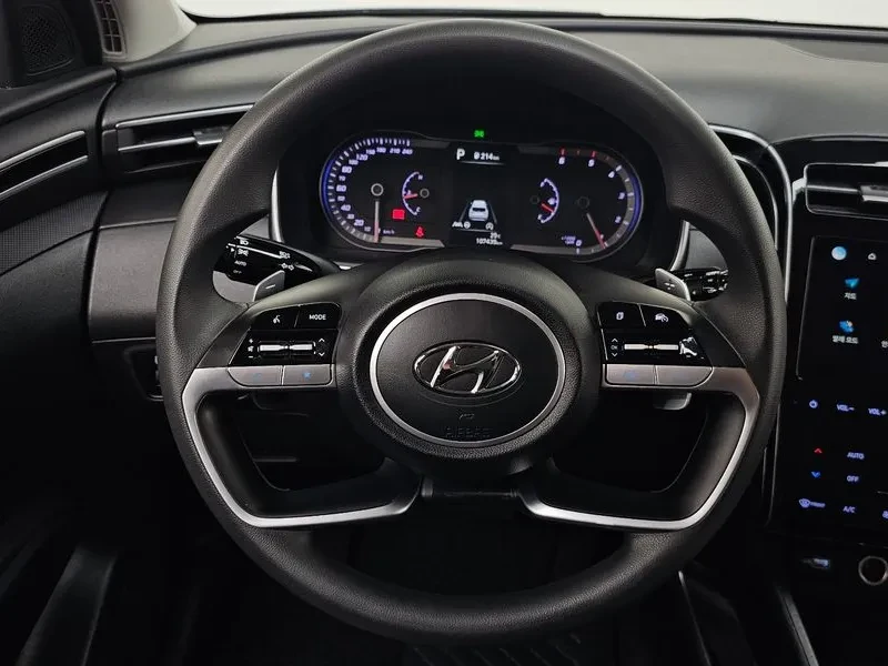Hyundai Tucson 2.0 2WD MODERN, снимка 12 - Автомобили и джипове - 55843466