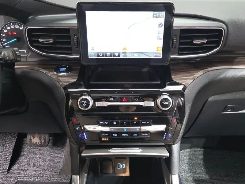 Ford Explorer 3.3 - САМО 30% АВАНС , снимка 14 - Автомобили и джипове - 56292864