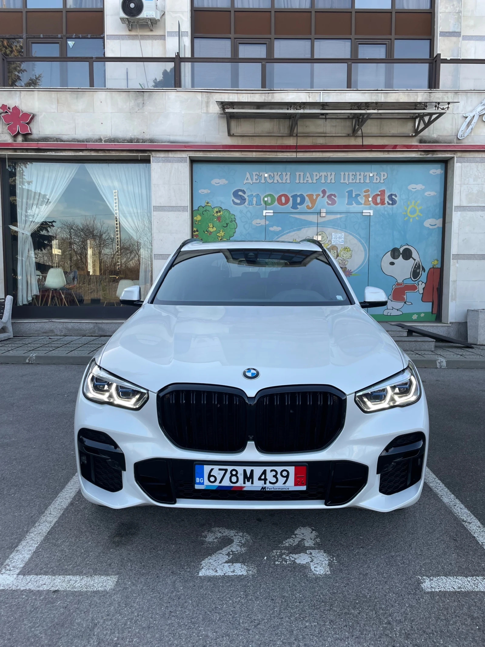 BMW X5 40i M-Performance Individual, SWAROVSKI - 32000 км - изображение 2