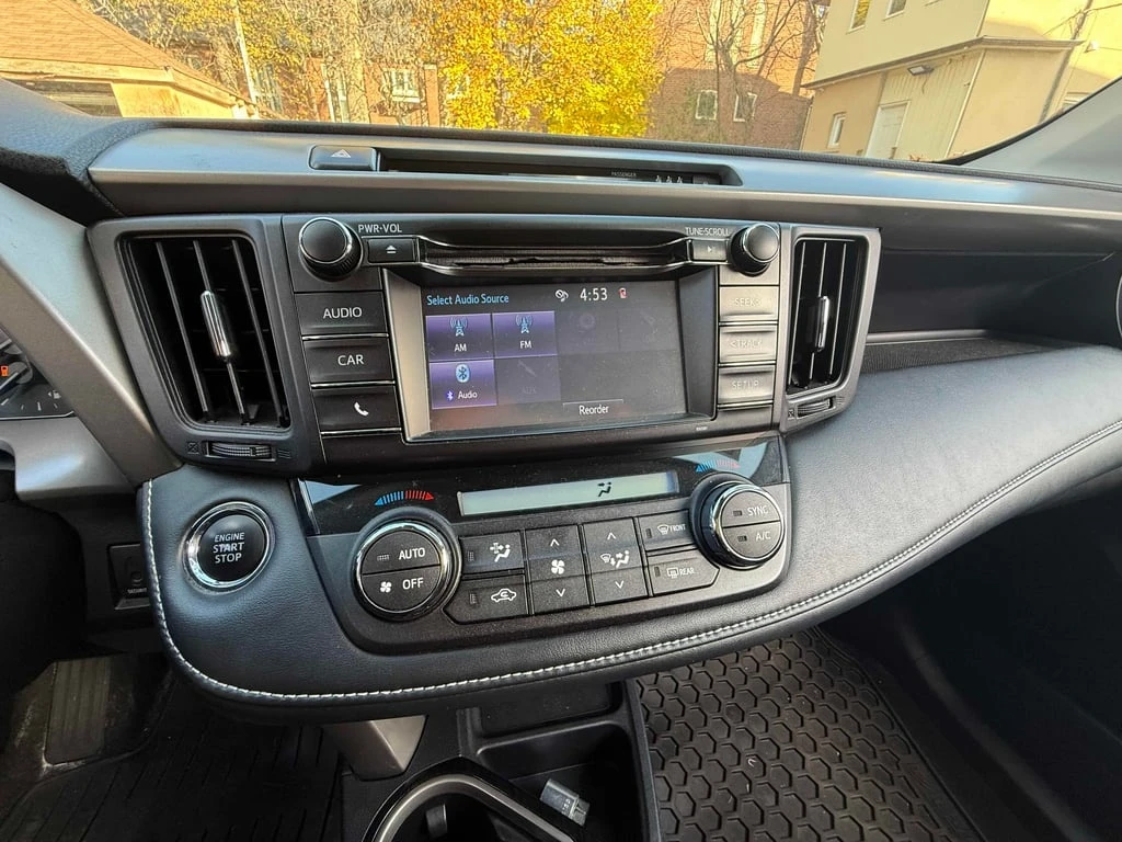 Toyota Rav4 * XLE * CARFAX * БЕЗ ПЪРВОНАЧАЛНА ВНОСКА - изображение 9