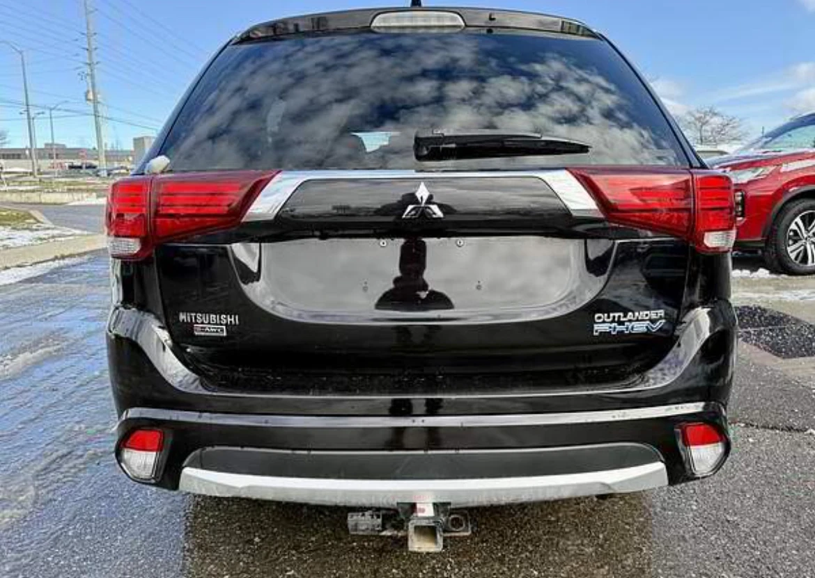 Mitsubishi Outlander PHEV * * КАМЕРА * * CARFAX * * АВТО КРЕДИТ * *  - изображение 5