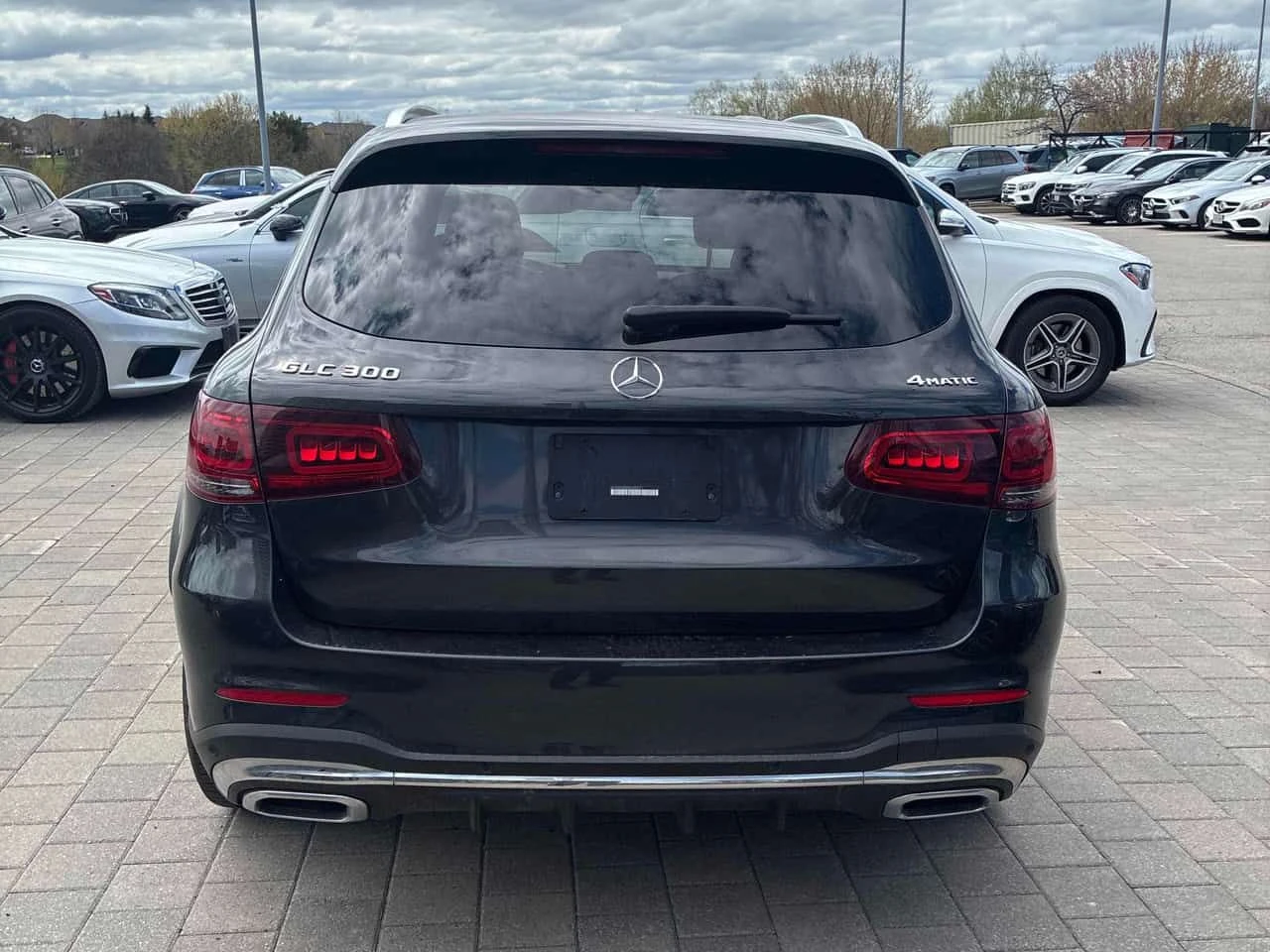 Mercedes-Benz GLC 300 4MATIC* DISTRONIC* PANORAMA* 360КАМЕРИ* , снимка 4 - Автомобили и джипове - 54377273
