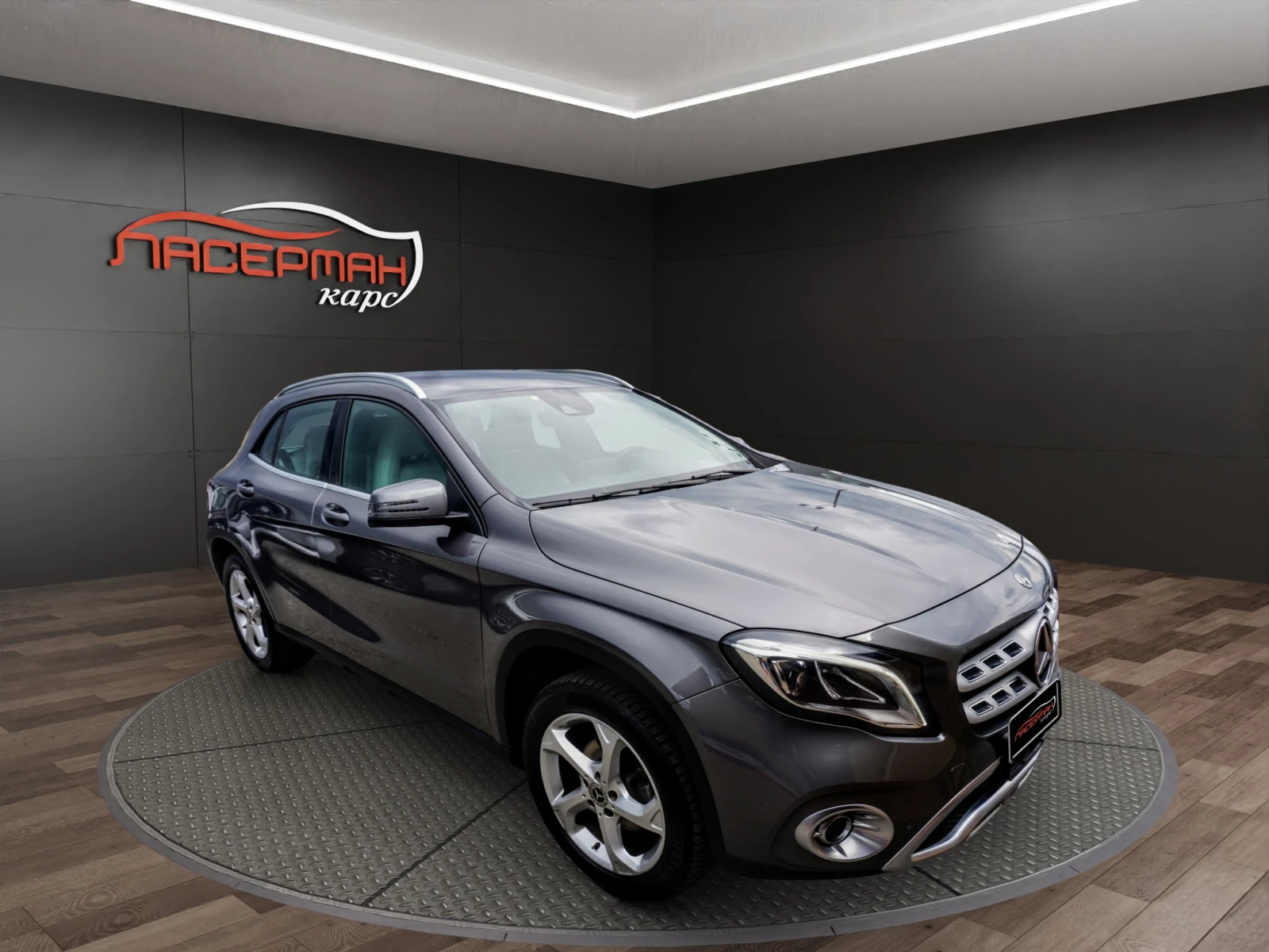 Mercedes-Benz GLA 220 D SPORT, снимка 2 - Автомобили и джипове - 54633270
