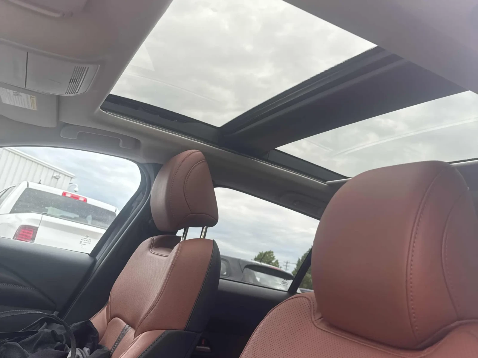Mazda CX-50 Meridian Edition * CARFAX * АВТО КРЕДИТ * , снимка 12 - Автомобили и джипове - 54714996