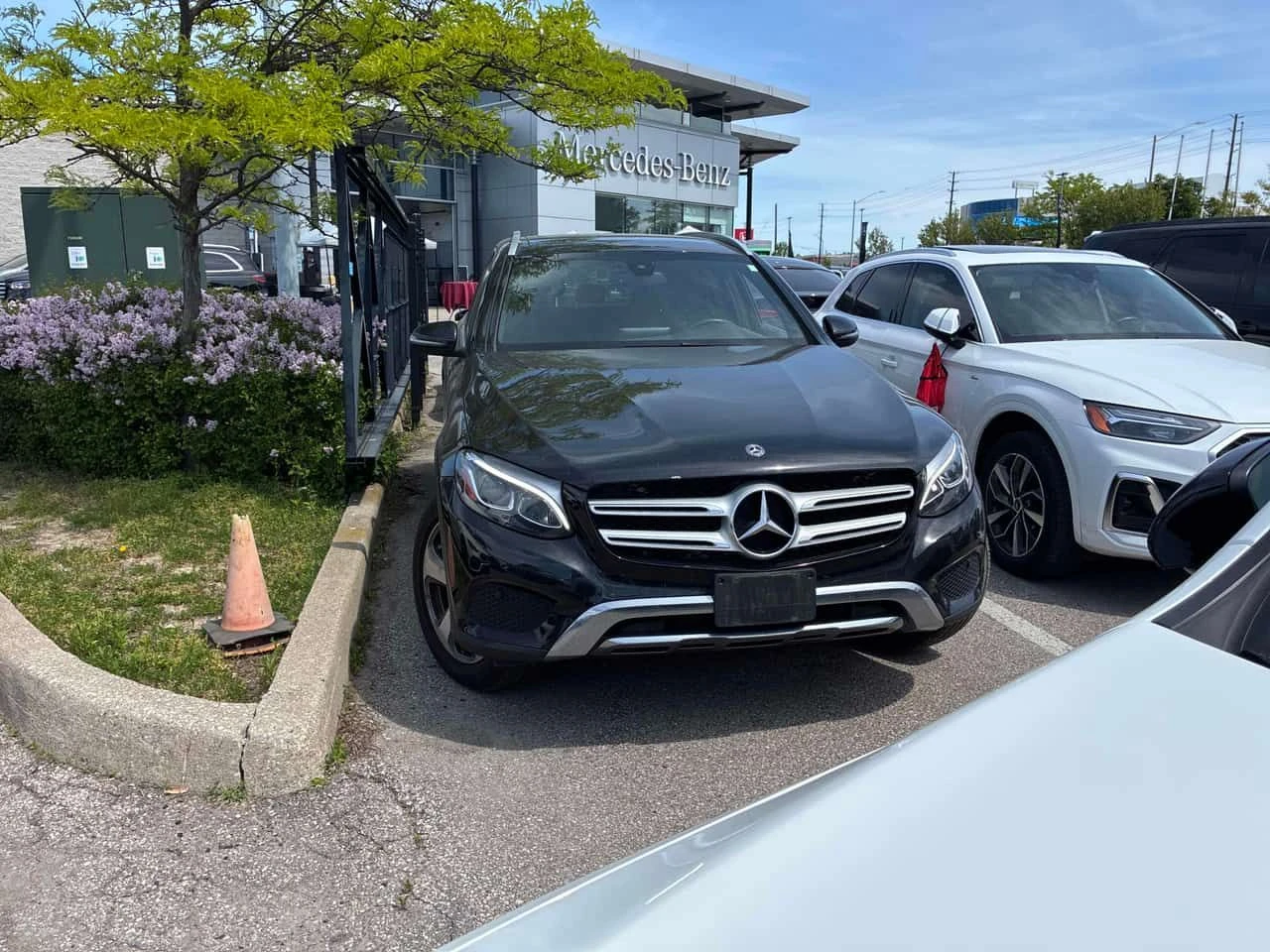 Mercedes-Benz GLC 300 * ГЛАВНО ПРЕДСТАВИТЕЛСТВО* , снимка 5 - Автомобили и джипове - 54769862
