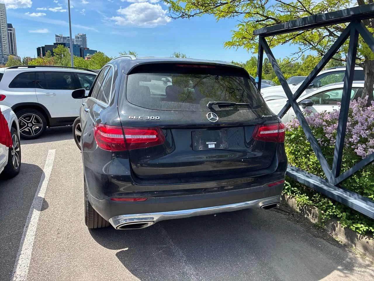 Mercedes-Benz GLC 300 * ГЛАВНО ПРЕДСТАВИТЕЛСТВО* , снимка 4 - Автомобили и джипове - 54769862