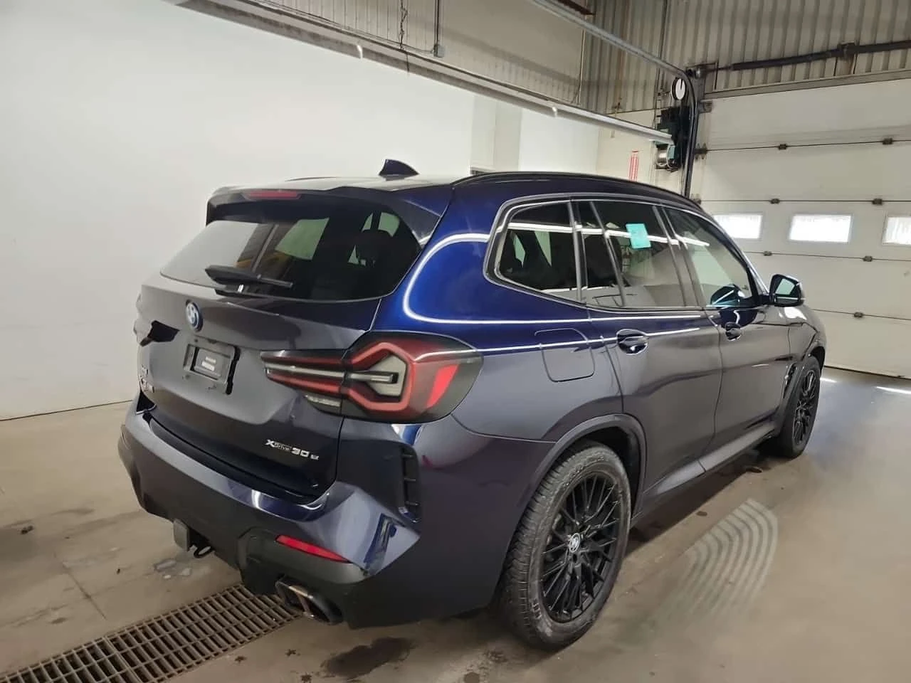 BMW X3 XDRIVE30E| M PKG| ПАМЕТ| 2 КЛЮЧА| ПАНОРАМА| , снимка 3 - Автомобили и джипове - 54831020