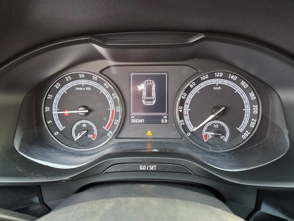 Skoda Kodiaq 2.0tdi 150kc 4x4, снимка 8 - Автомобили и джипове - 55263654