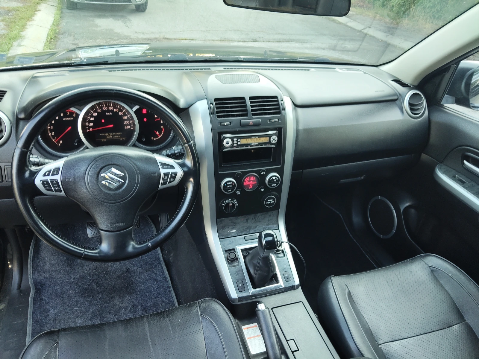 Suzuki Grand vitara 2, 4i 170ps EXECUTIVE, снимка 6 - Автомобили и джипове - 55411376