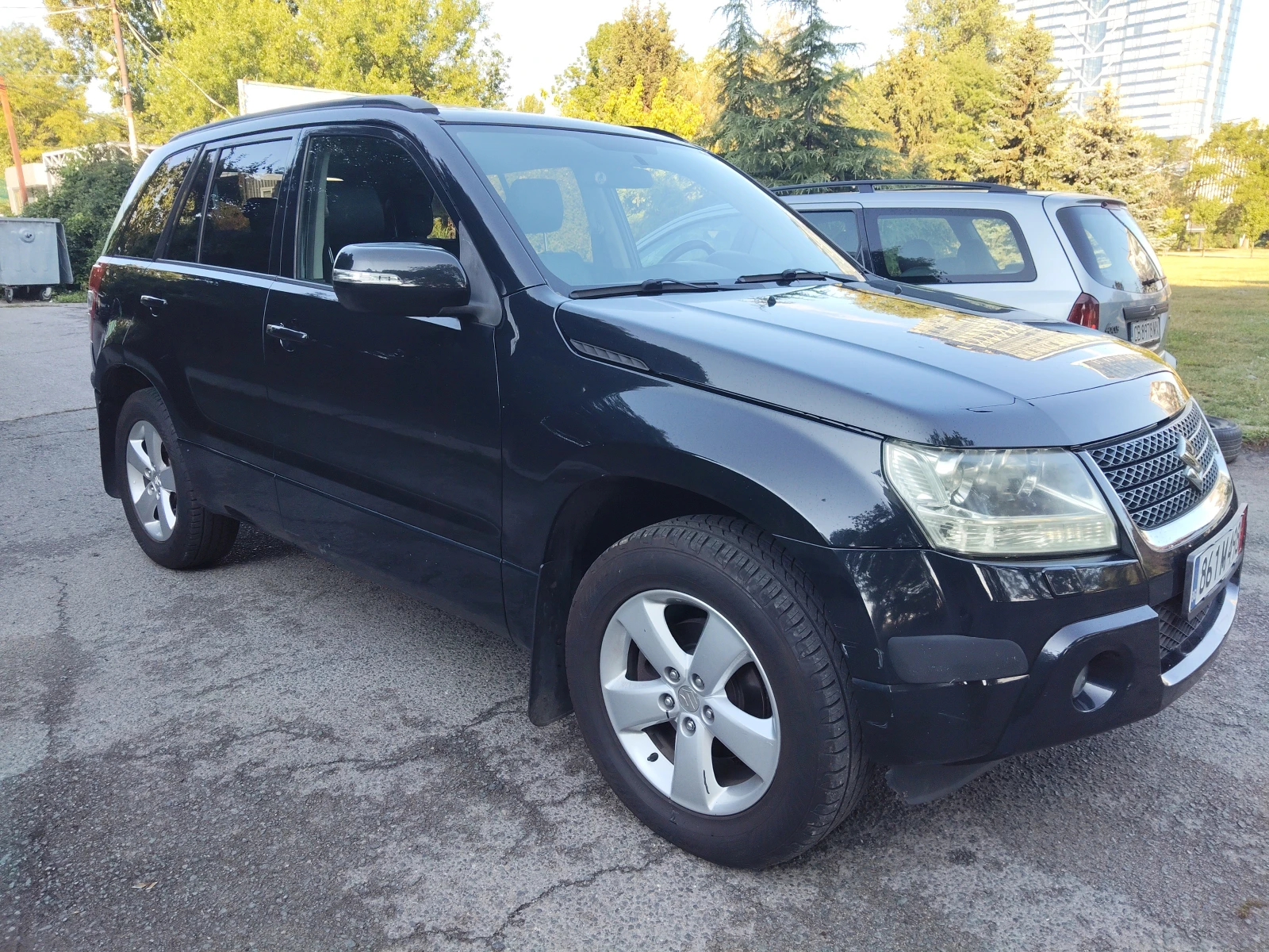 Suzuki Grand vitara 2, 4i 170ps EXECUTIVE, снимка 2 - Автомобили и джипове - 55411376