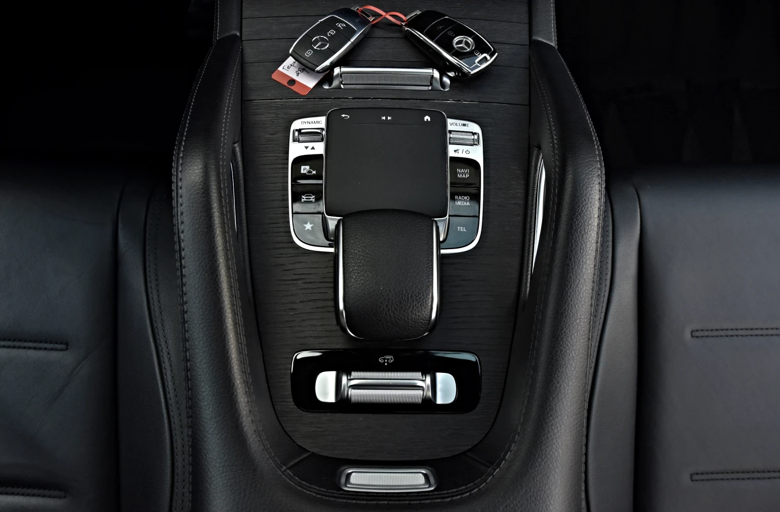Mercedes-Benz GLE 400 D 4M  AMG Optik 360 DIGITALI LIGHT BURMESTER 6+ 1 , снимка 13 - Автомобили и джипове - 55774576