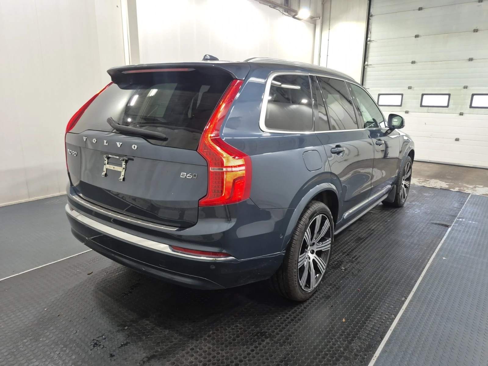 Volvo Xc90  ULTIMATE BRIGHT THEME / ДО БЪЛГАРИЯ , снимка 3 - Автомобили и джипове - 56104374